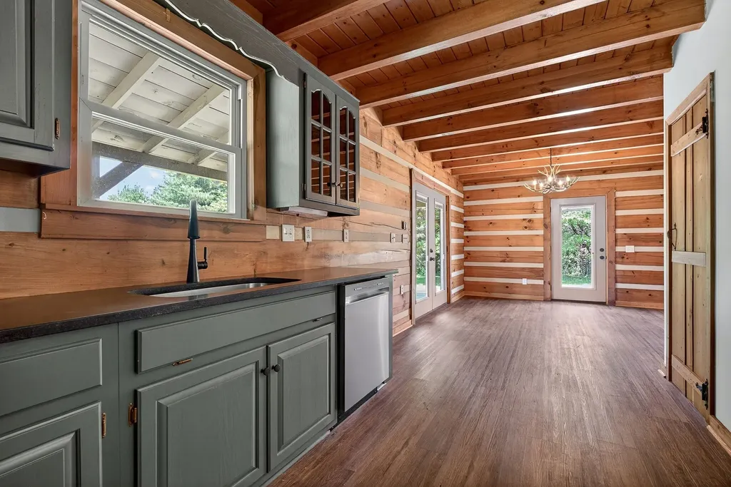 539 Peach Avenue Morrison TN 37357