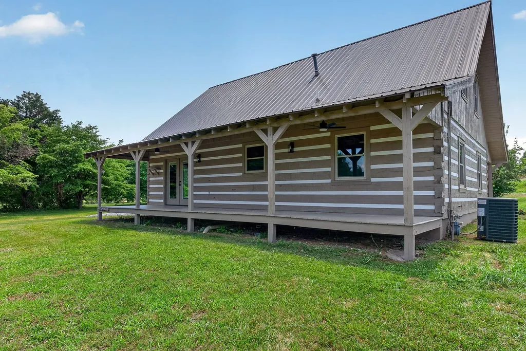 539 Peach Avenue Morrison TN 37357