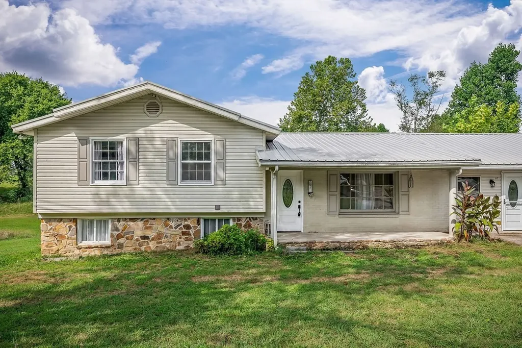 87 Camp Overton Road Rock Island TN 38581