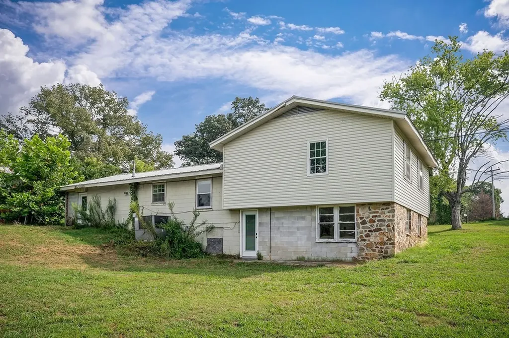 87 Camp Overton Road Rock Island TN 38581