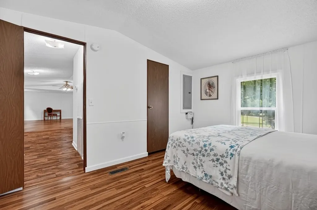 278 Aaron Pennington Lane Celina TN 38551
