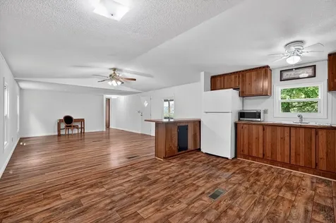 278 Aaron Pennington Lane Celina TN 38551