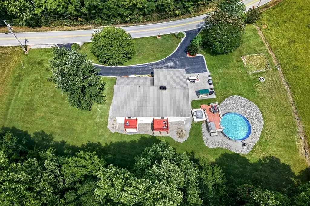 1344 Shepardsville Highway Granville TN 38564