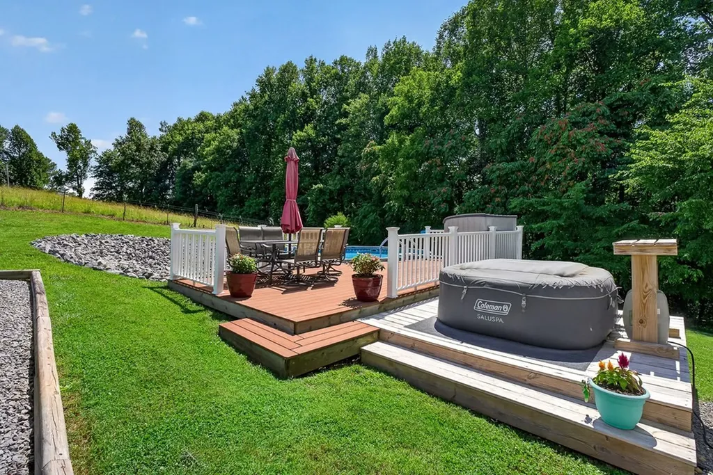 1344 Shepardsville Highway Granville TN 38564