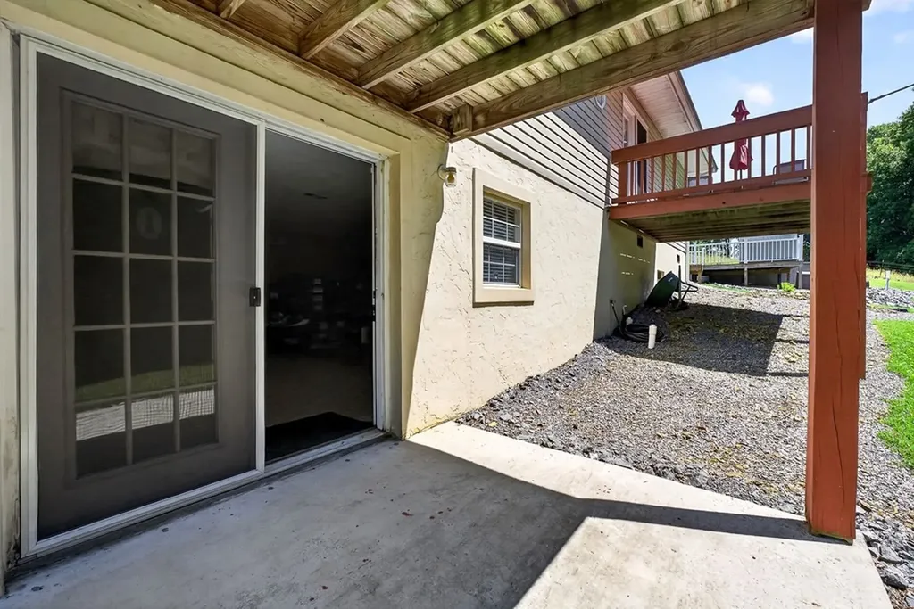 1344 Shepardsville Highway Granville TN 38564