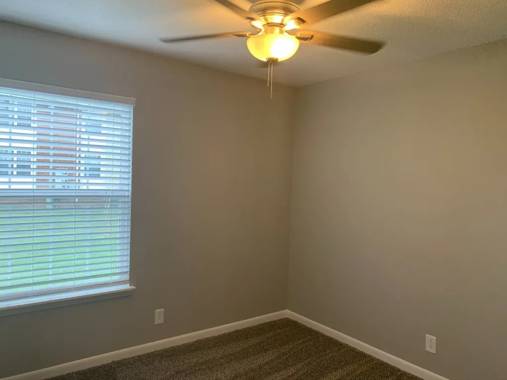 271 White Oak Road Clarksville TN 37040