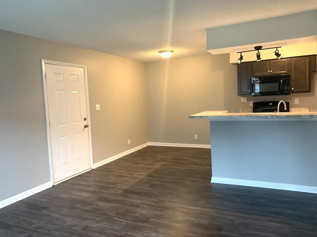 271 White Oak Road Clarksville TN 37040