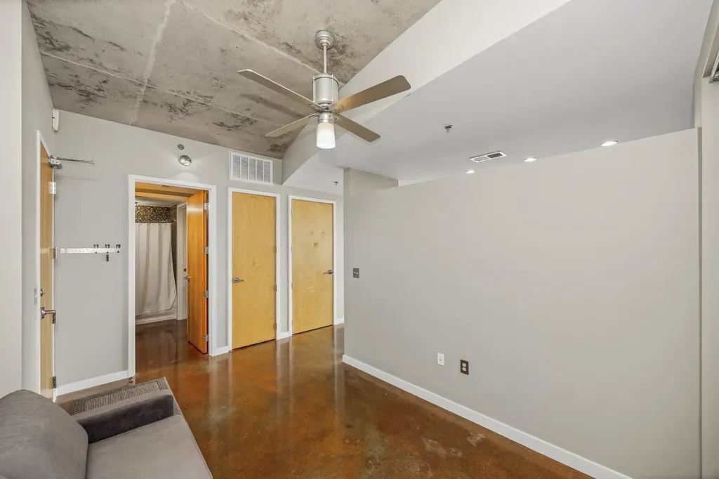 600 12th Ave, S Nashville TN 37203