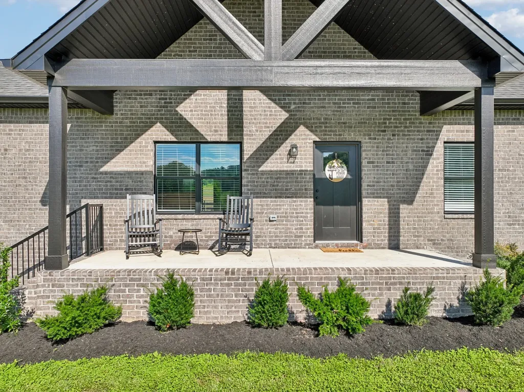 4353 New Harmony Road Hartsville TN 37074