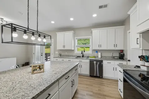 4353 New Harmony Road Hartsville TN 37074