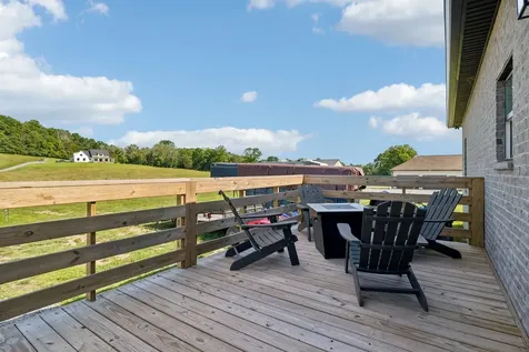 4353 New Harmony Road Hartsville TN 37074