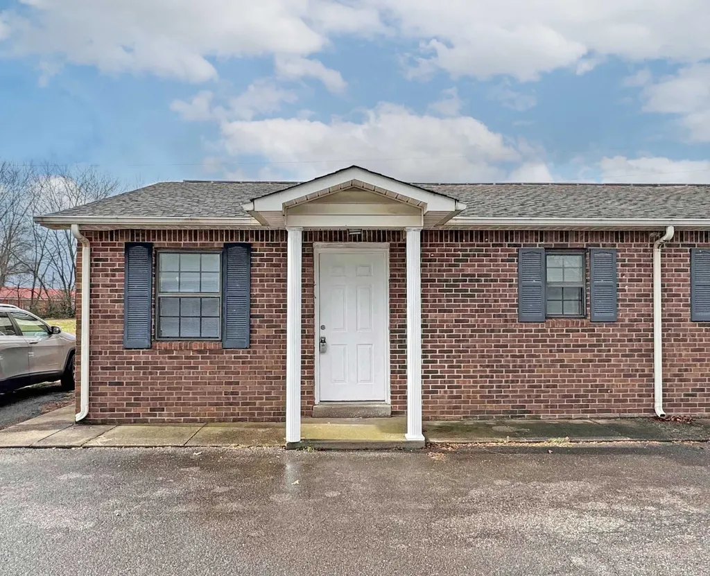 Oak Grove KY, 404 Thompsonville Lane #24