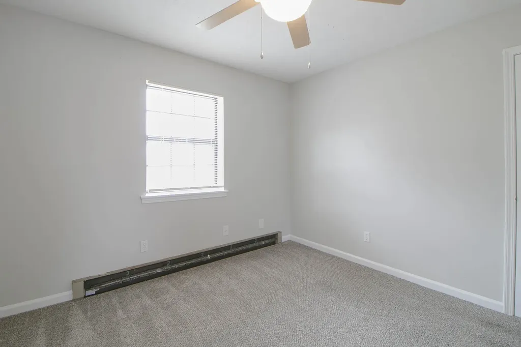 404 Thompsonville Lane #24 Oak Grove KY 42262