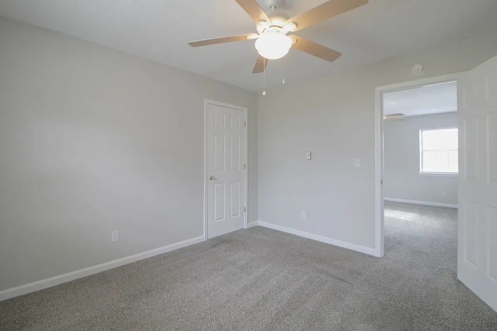 404 Thompsonville Lane #24 Oak Grove KY 42262