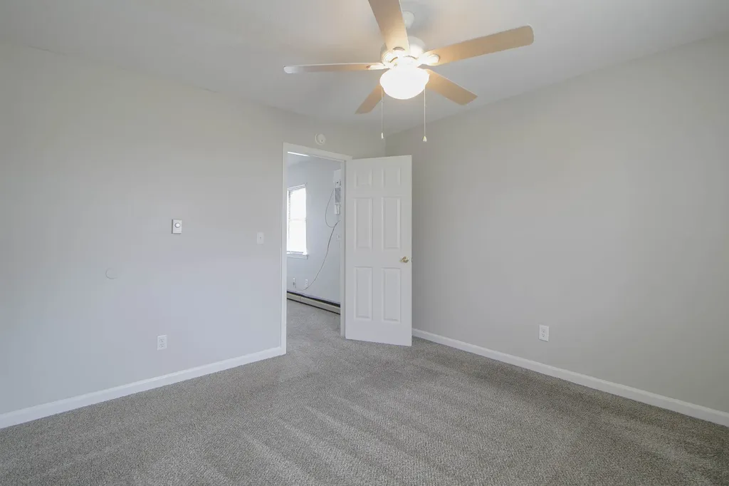 404 Thompsonville Lane #24 Oak Grove KY 42262