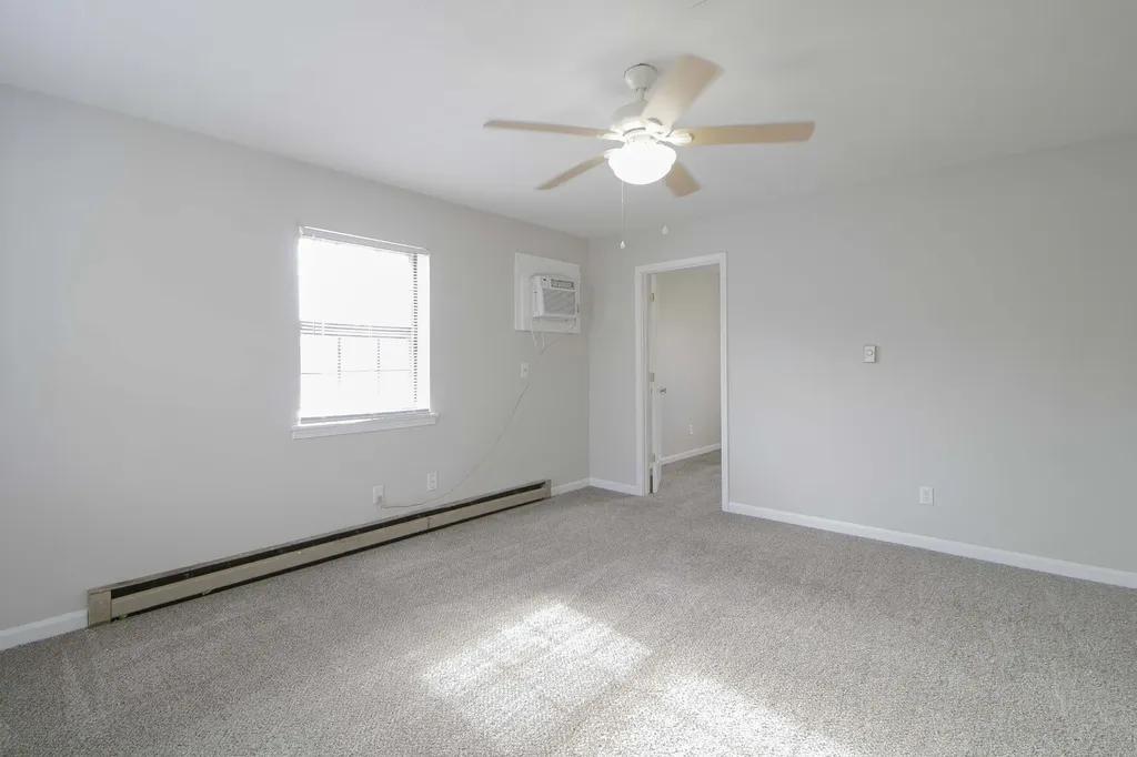 404 Thompsonville Lane #24 Oak Grove KY 42262