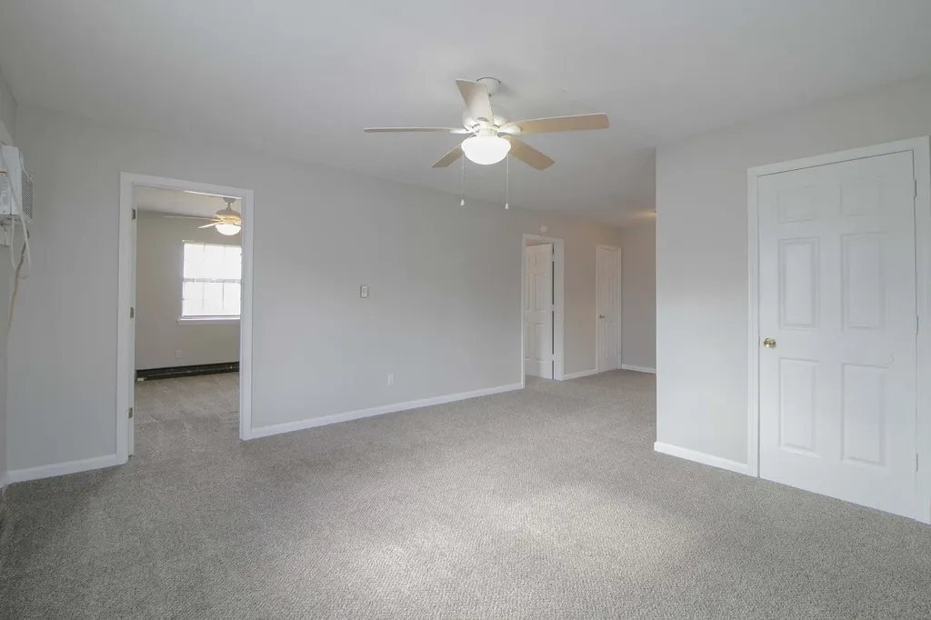 404 Thompsonville Lane #24 Oak Grove KY 42262