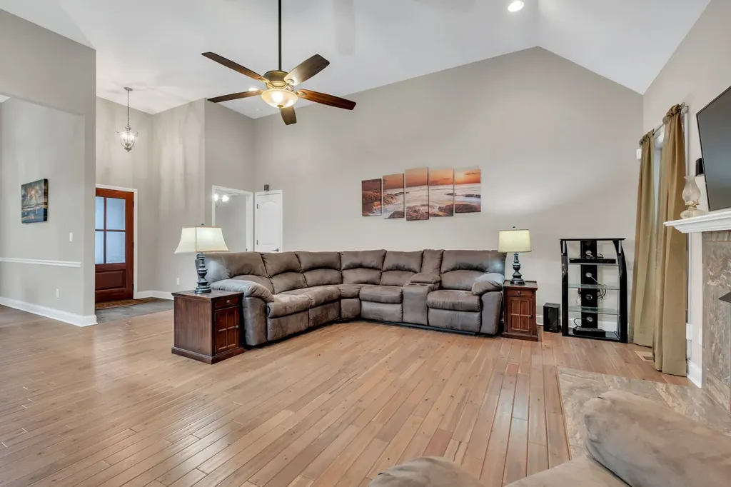 Greenbrier TN, 3006 Gracie Ann Drive
