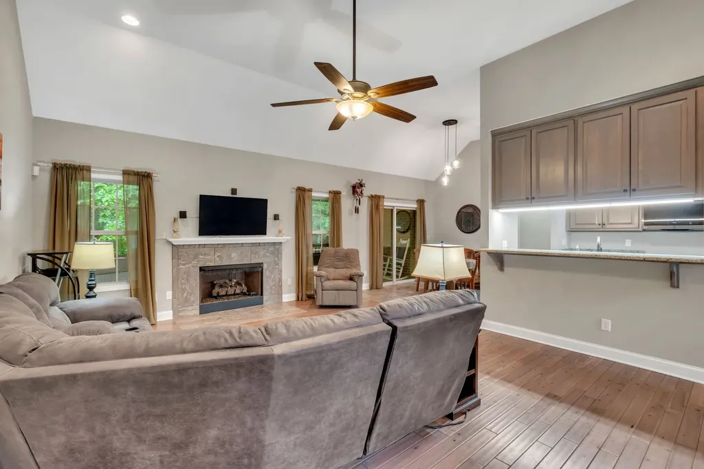 3006 Gracie Ann Drive Greenbrier TN 37073