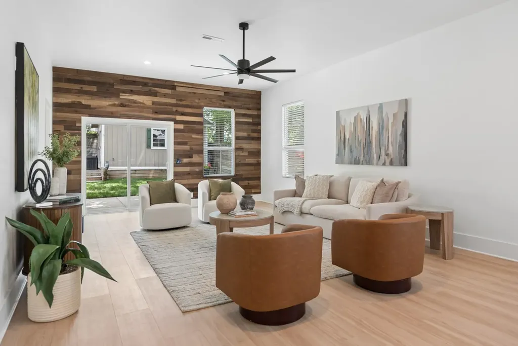 1003 Thomas Avenue Nashville TN 37216