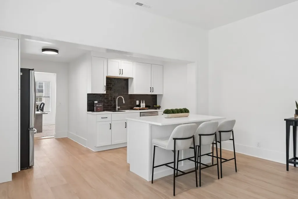 1003 Thomas Avenue Nashville TN 37216