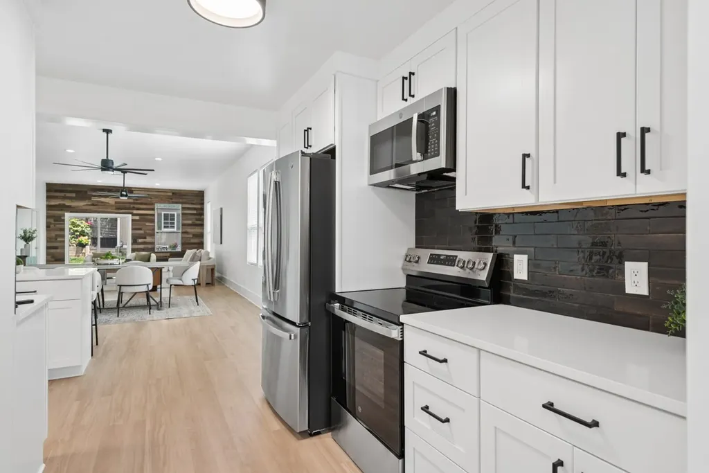 1003 Thomas Avenue Nashville TN 37216