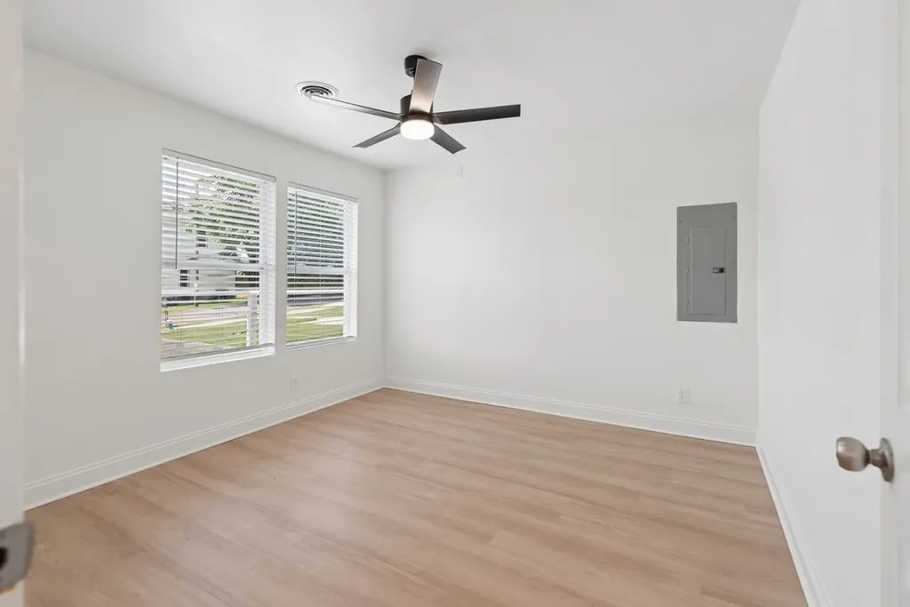 1003 Thomas Avenue Nashville TN 37216