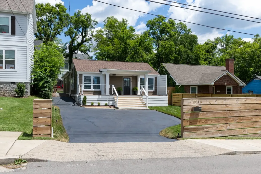 1003 Thomas Avenue Nashville TN 37216