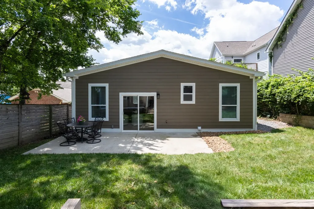 1003 Thomas Avenue Nashville TN 37216