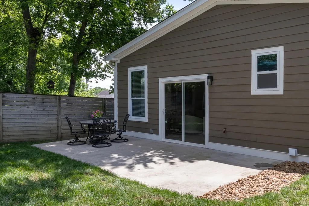 1003 Thomas Avenue Nashville TN 37216