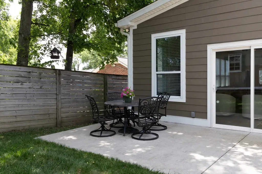 1003 Thomas Avenue Nashville TN 37216
