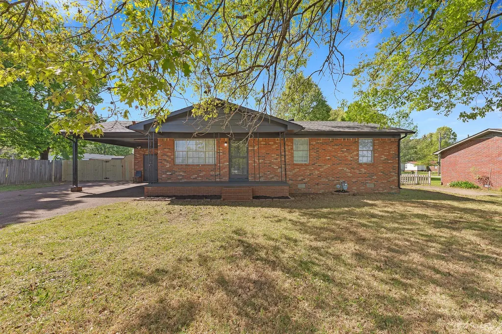 1303 Belle Meade Road Bells TN 38006