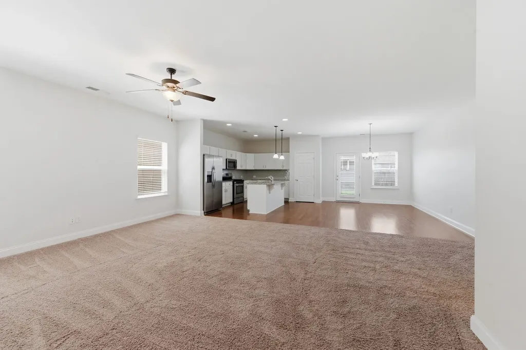 139 Crabourne Drive White House TN 37188