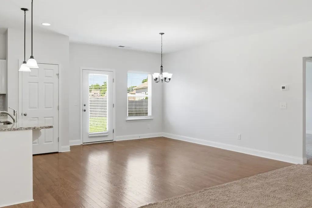 139 Crabourne Drive White House TN 37188