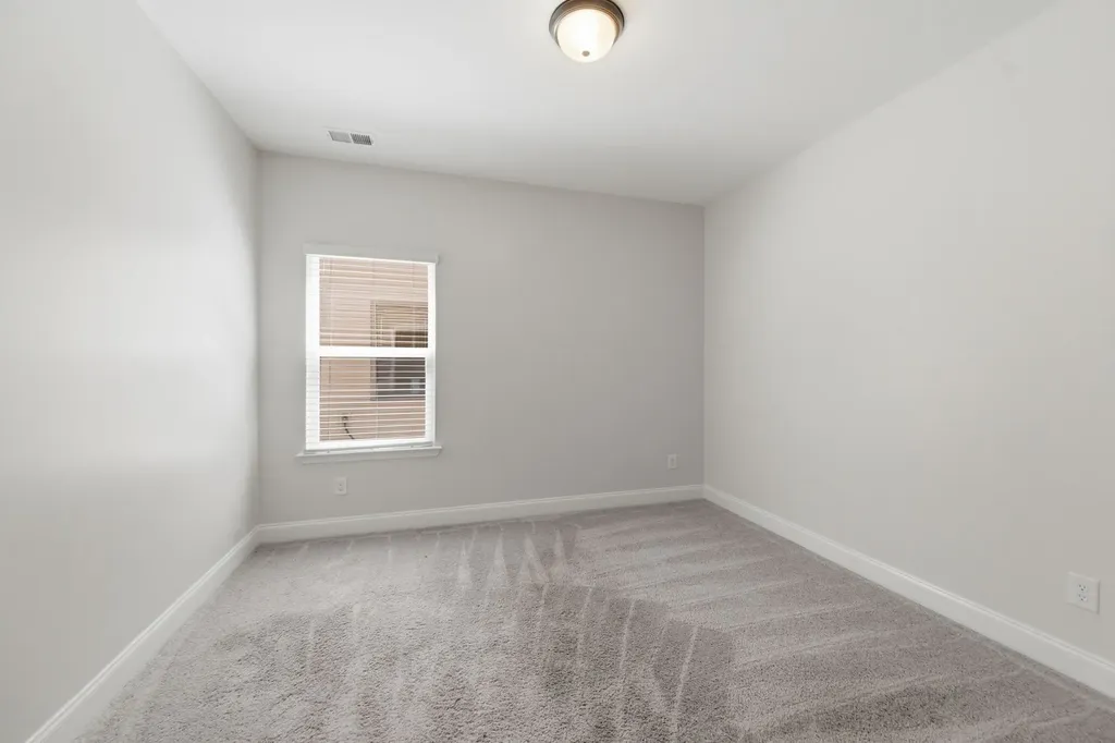 139 Crabourne Drive White House TN 37188