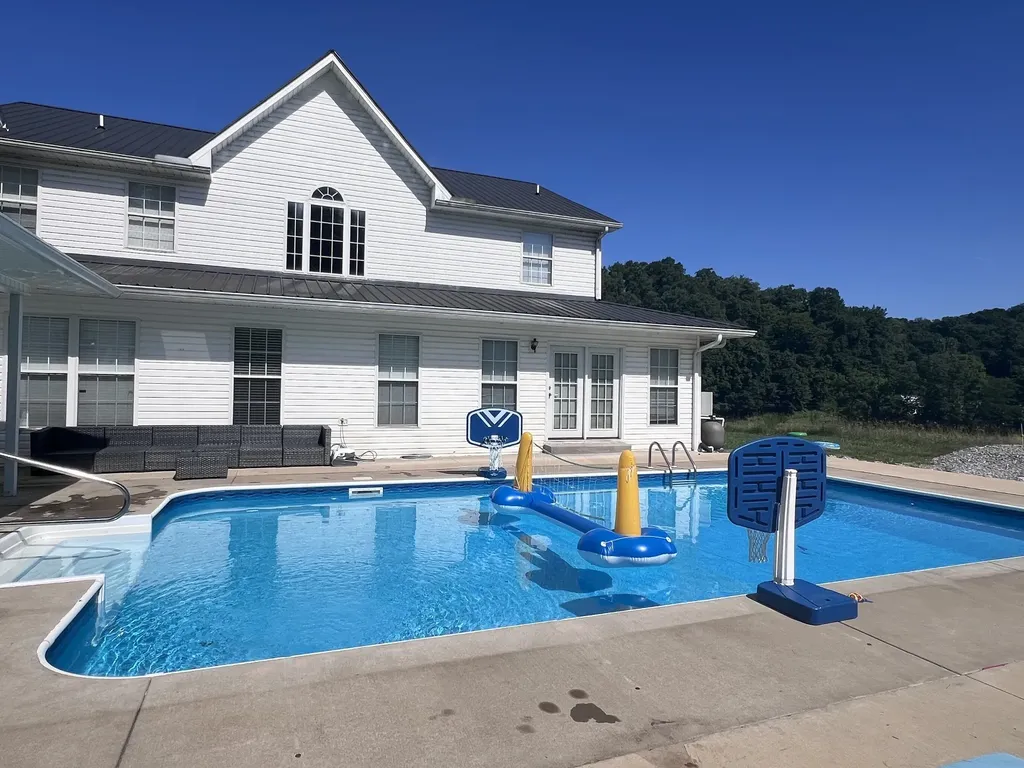 420 Long Branch Road Lawrenceburg TN 38464