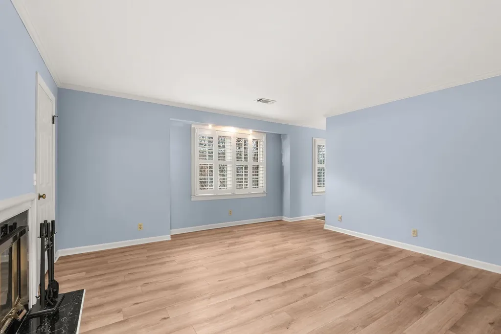 201 Westchase Drive Nashville TN 37205