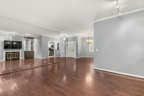 201 Westchase Drive Nashville TN 37205