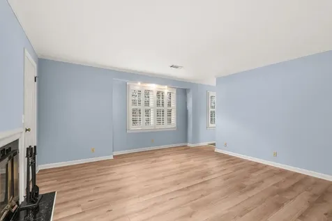 201 Westchase Drive Nashville TN 37205