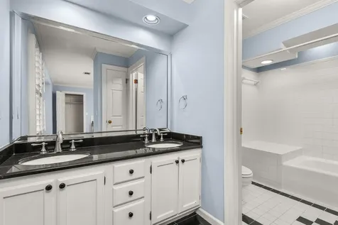 201 Westchase Drive Nashville TN 37205