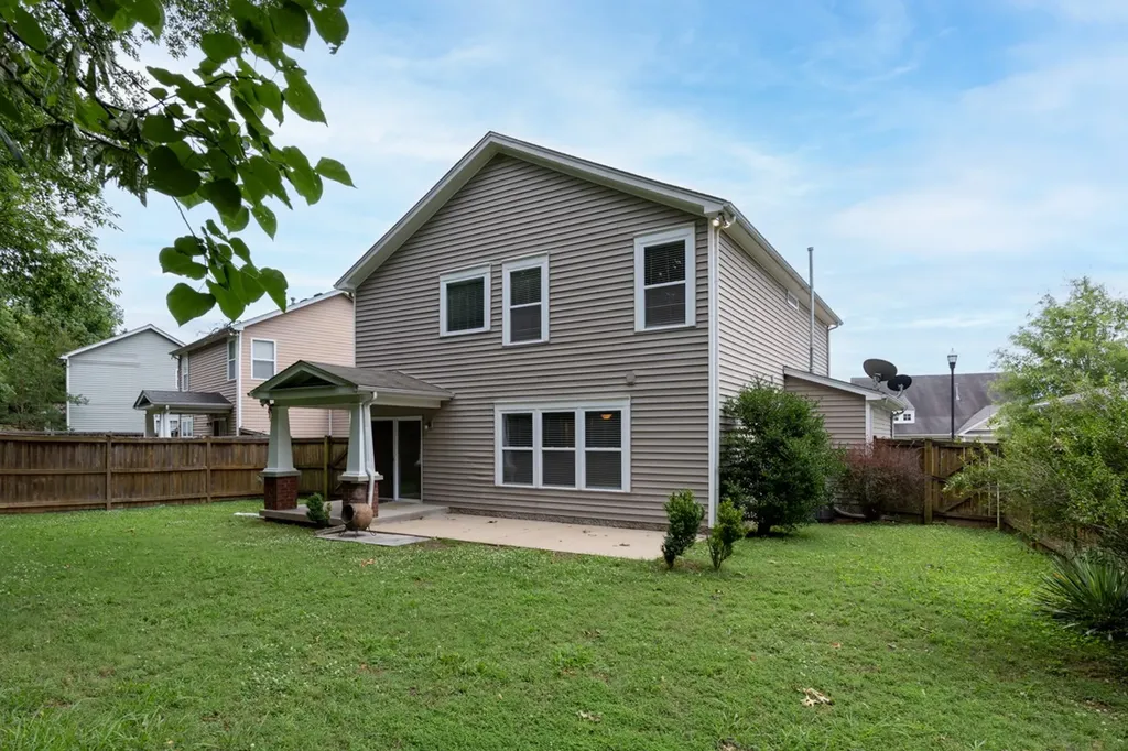 2006 Blossom Valley Court Mount Juliet TN 37122