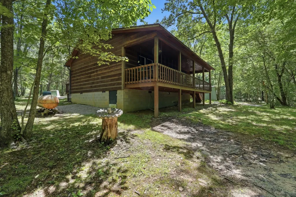 118 Cherokee Road Spencer TN 38585