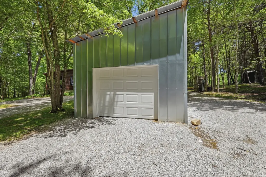 118 Cherokee Road Spencer TN 38585