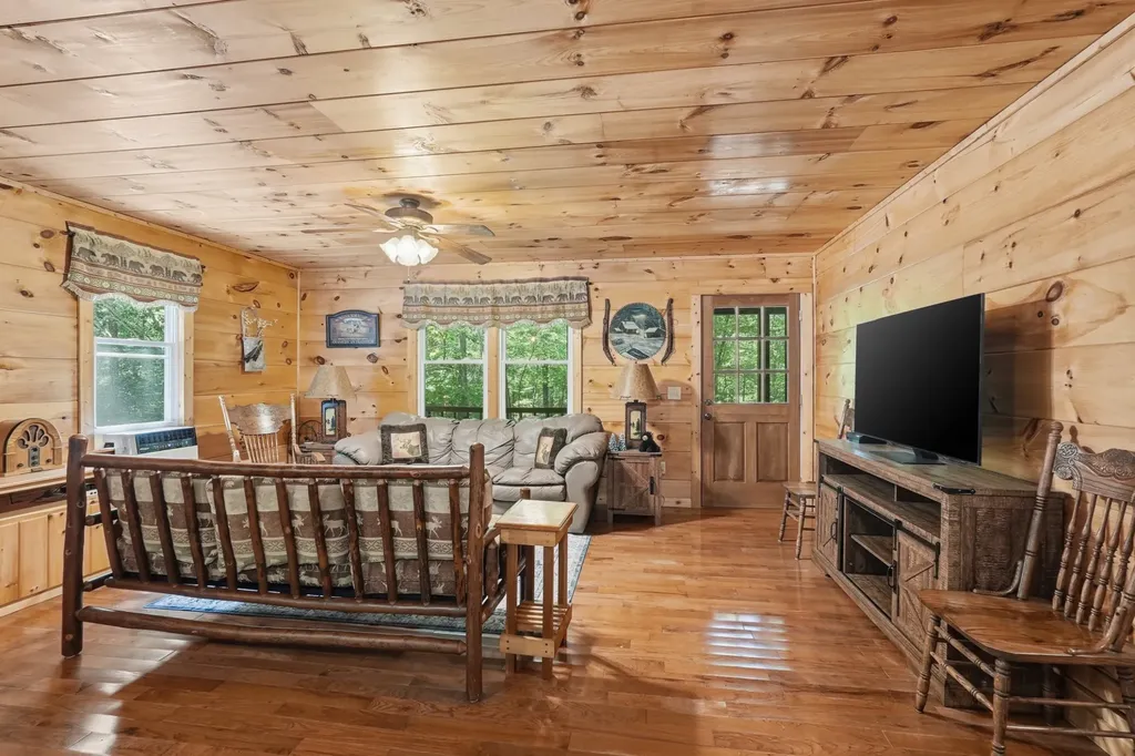 118 Cherokee Road Spencer TN 38585