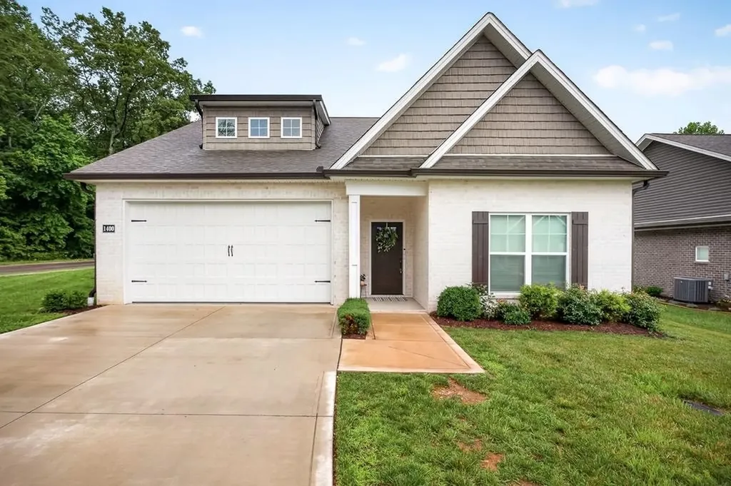 1400 Village Loop Cookeville TN 38501