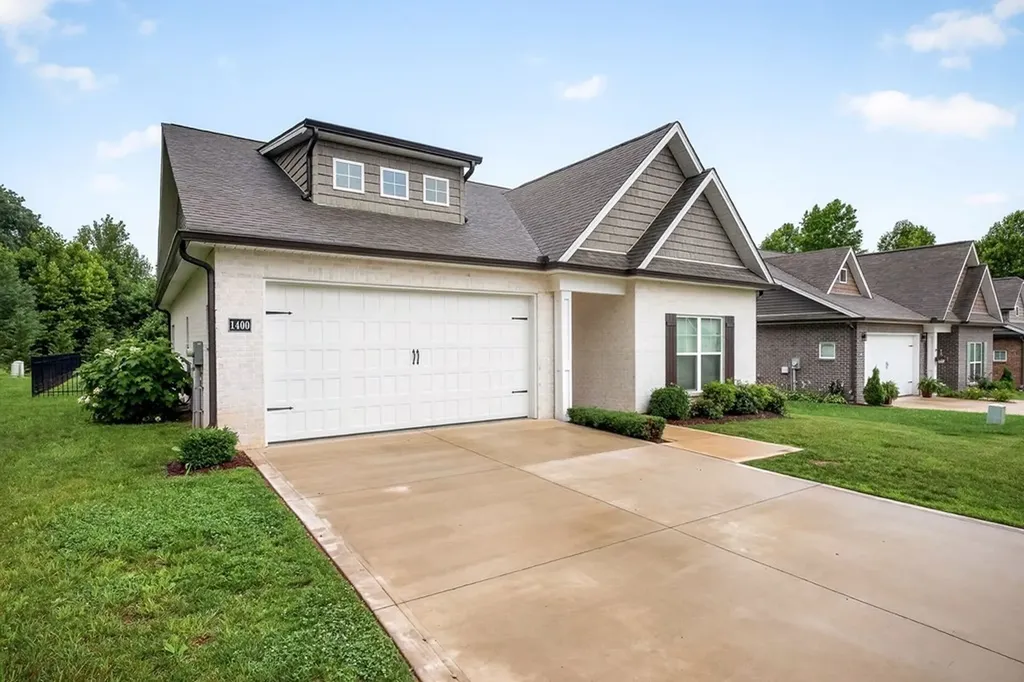 1400 Village Loop Cookeville TN 38501