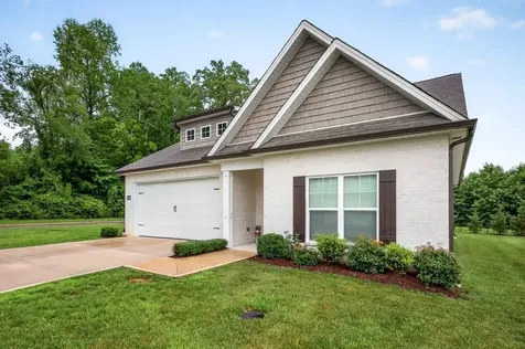 1400 Village Loop Cookeville TN 38501