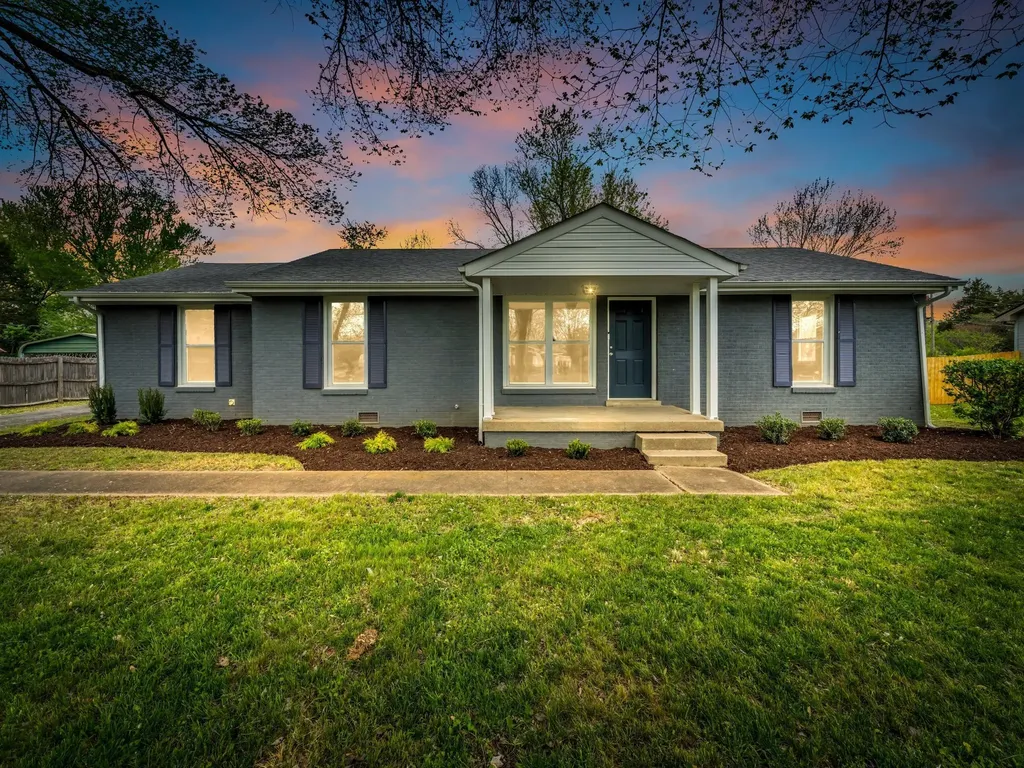 9 Donelson Drive Clarksville TN 37042