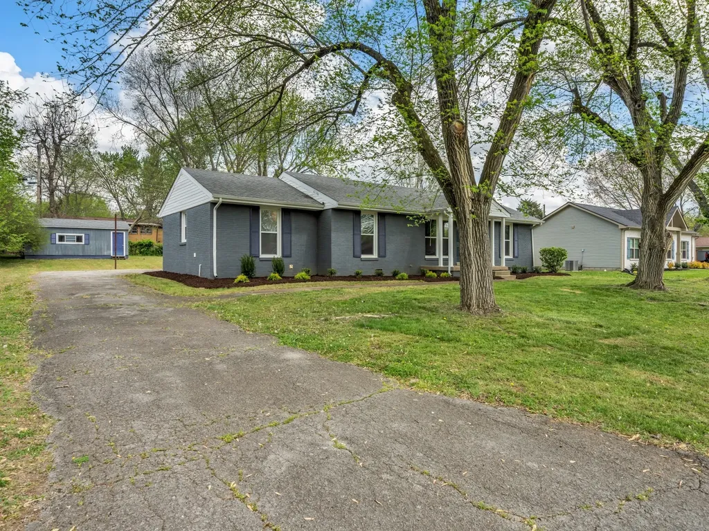 9 Donelson Drive Clarksville TN 37042