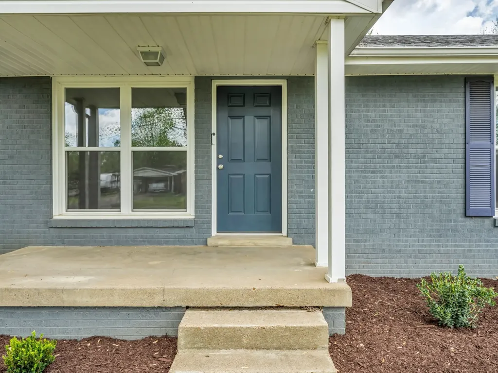 9 Donelson Drive Clarksville TN 37042